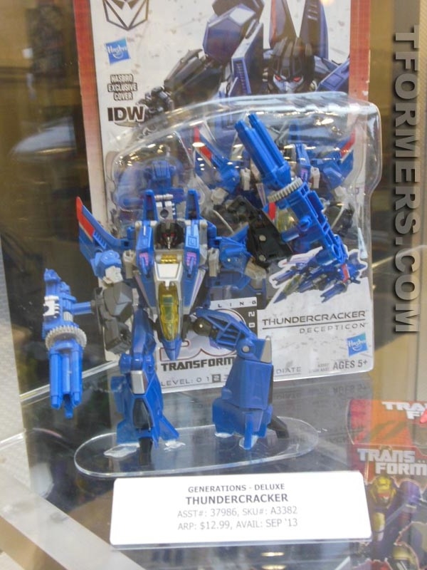 Transformers=botcon 2013 Generatations Prime Paltinum  (112 of 424)